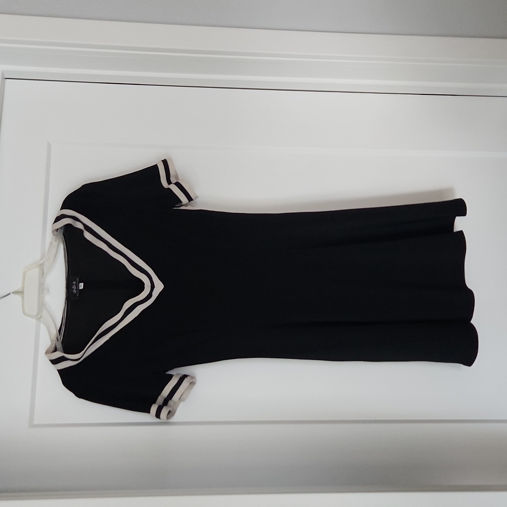 Sporty mini dress. Size medium. Retro/vintage